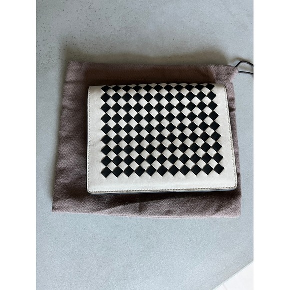 Bottega Veneta Handbags - Bottega Veneta Card Holder Bag Black White Intrecciato Leather Crossbody Clutch